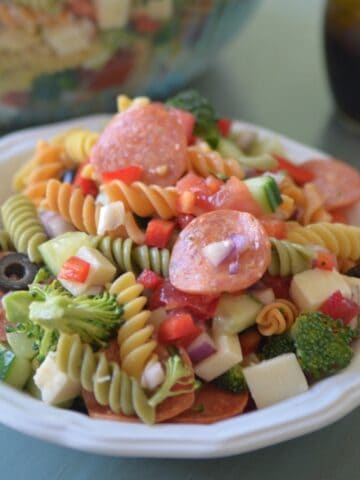 Tricolor pasta salad with Italian dressing